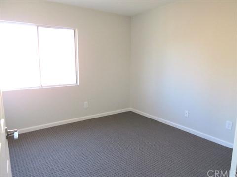 411 Surrey Cir, Corona, CA 92879 photo 17