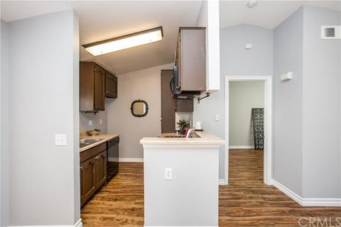 9505 Arlington Ave #14, Riverside, CA 92503 photo 2