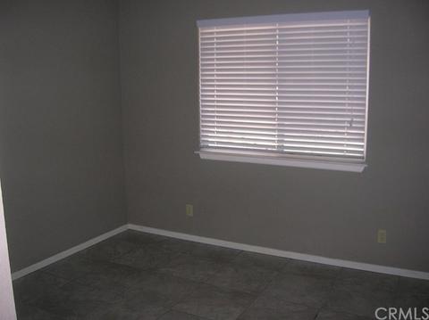 18445 Birch St, Hesperia, CA 92345 photo 8