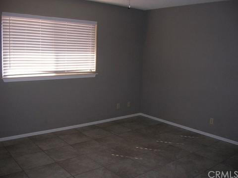 18445 Birch St, Hesperia, CA 92345 photo 9