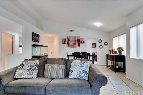 90 Brokers Tip Ct, Perris, CA 92571 photo 8