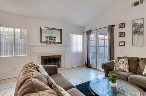 90 Brokers Tip Ct, Perris, CA 92571 photo 5