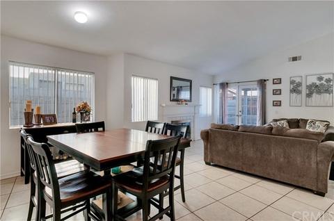 90 Brokers Tip Ct, Perris, CA 92571 photo 3