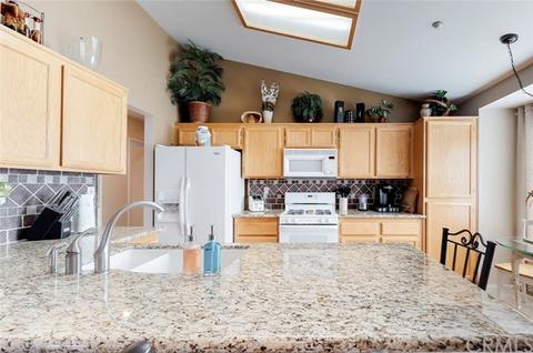 3398 Summers Ct, Riverside, CA 92501 photo 14