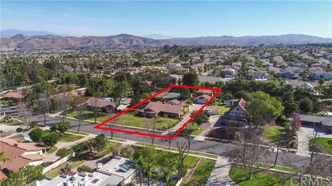 2995 Sonrisa Dr, Corona, CA 92881 photo 4