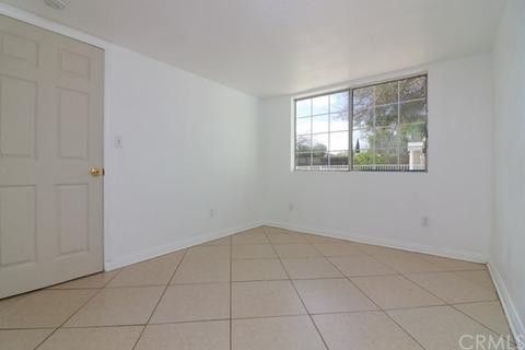 6486 Chadbourne Ave, Riverside, CA 92505 photo 8