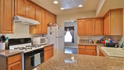 11221 Reliance Dr, Riverside, CA 92505 photo 2