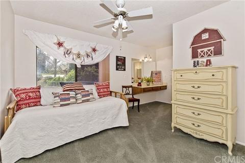 1658 Camelot Dr, Redlands, CA 92374 photo 23