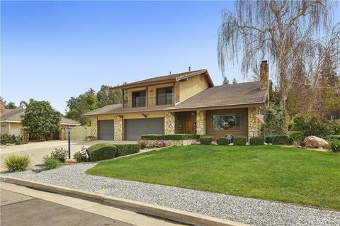 1658 Camelot Dr, Redlands, CA 92374 photo 3