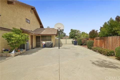 1658 Camelot Dr, Redlands, CA 92374 photo 41