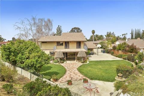 1658 Camelot Dr, Redlands, CA 92374 photo 43