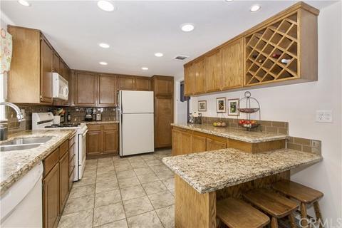 1658 Camelot Dr, Redlands, CA 92374 photo 10