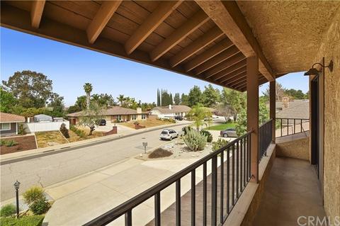 1658 Camelot Dr, Redlands, CA 92374 photo 34