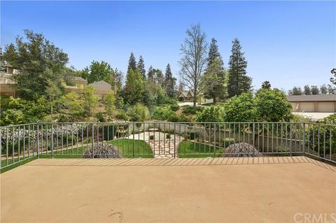 1658 Camelot Dr, Redlands, CA 92374 photo 33