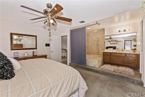 1658 Camelot Dr, Redlands, CA 92374 photo 21