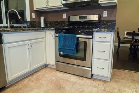 744 Viewpoint Ln, Corona, CA 92881 photo 13
