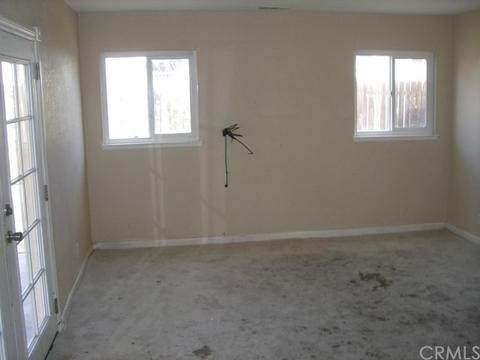 9349 Bruce Ave, Riverside, CA 92503 photo 4