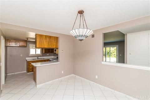 323 E Rancho Rd, Corona, CA 92879 photo 9