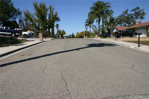 4821 Boardwalk Dr, Riverside, CA 92503 photo 17