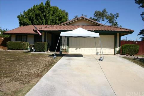 4821 Boardwalk Dr, Riverside, CA 92503 photo 1