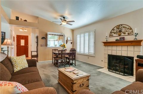 400 Colfax Cir, Corona, CA 92879 photo 2