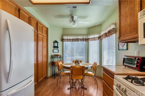 400 Colfax Cir, Corona, CA 92879 photo 9