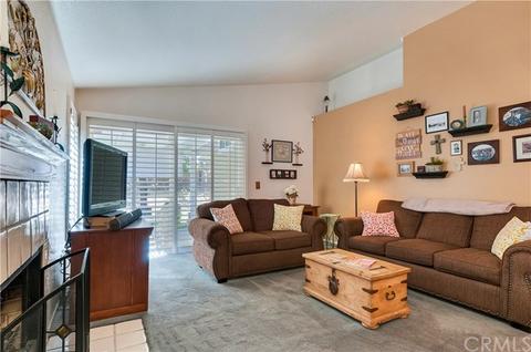 400 Colfax Cir, Corona, CA 92879 photo 6