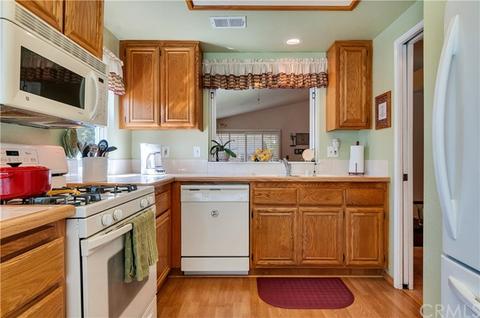 400 Colfax Cir, Corona, CA 92879 photo 11