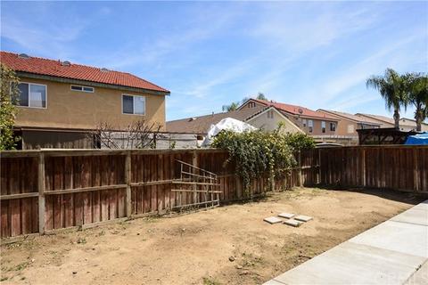 1077 Dolphin Dr, Perris, CA 92571 photo 20