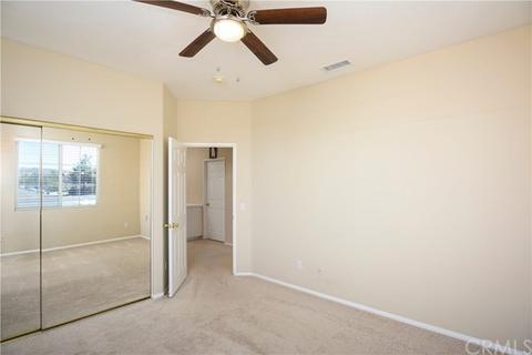 1077 Dolphin Dr, Perris, CA 92571 photo 17