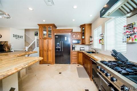 27057 Dawnview Ct, Corona, CA 92883 photo 16