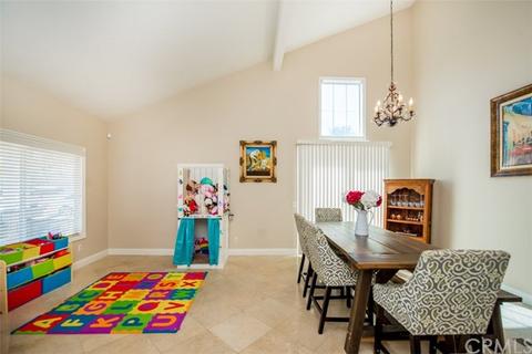 27057 Dawnview Ct, Corona, CA 92883 photo 7