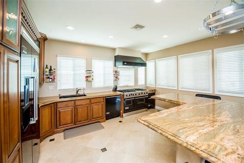 27057 Dawnview Ct, Corona, CA 92883 photo 14