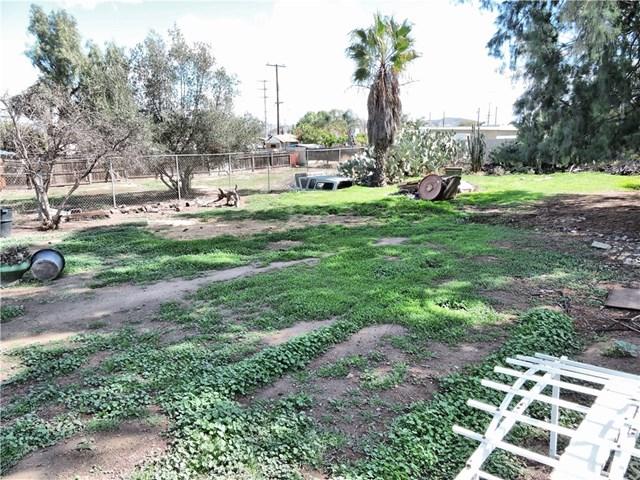  149 N Vicentia Ave, Corona, CA 92882 photo 8