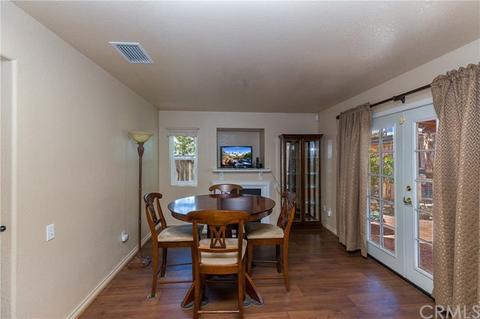 864 W Woodcrest St, Bloomington, CA 92316 photo 8