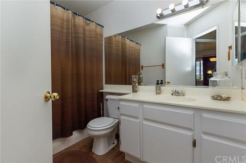 864 W Woodcrest St, Bloomington, CA 92316 photo 20