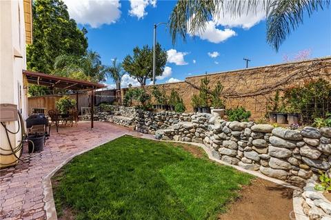864 W Woodcrest St, Bloomington, CA 92316 photo 22