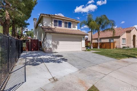 864 W Woodcrest St, Bloomington, CA 92316 photo 2