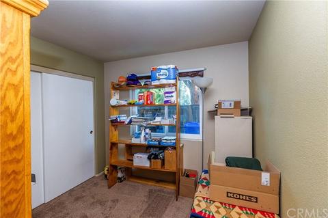 864 W Woodcrest St, Bloomington, CA 92316 photo 10