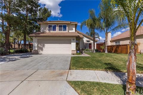 864 W Woodcrest St, Bloomington, CA 92316 photo 1