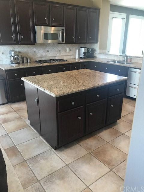 18604 Pinecone Ln, Riverside, CA 92504 photo 5