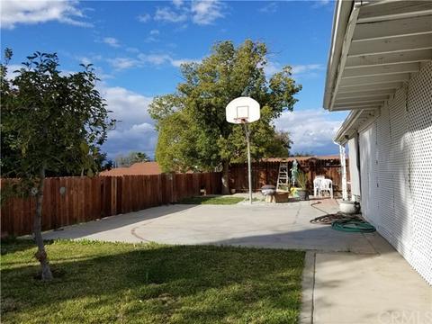 8076 Bolton Ave, Riverside, CA 92503 photo 21