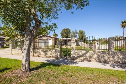 2565 11th St, Riverside, CA 92507 photo 2