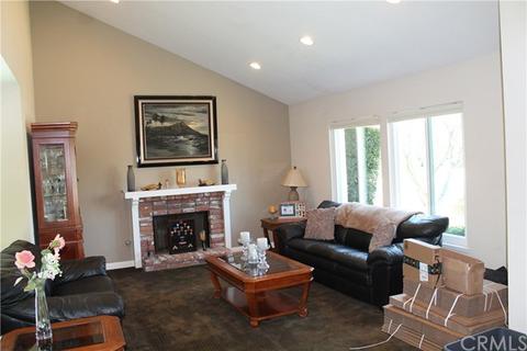 1721 Greenview Ave, Corona, CA 92880 photo 2