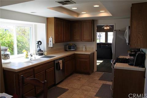 1721 Greenview Ave, Corona, CA 92880 photo 5