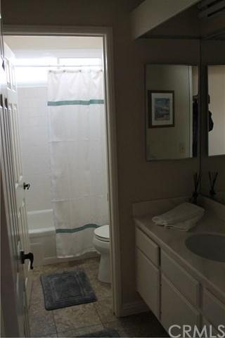 1721 Greenview Ave, Corona, CA 92880 photo 10