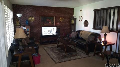 194 S Tamarisk Ave, Rialto, CA 92376 photo 6