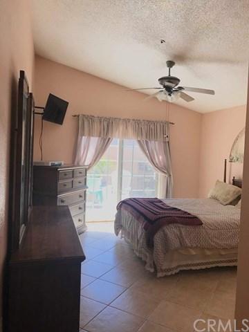 15459 Hampton Ct, Fontana, CA 92337 photo 5