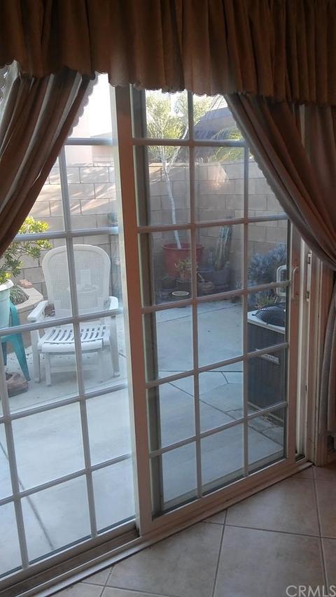 15459 Hampton Ct, Fontana, CA 92337 photo 33