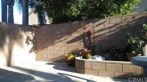15459 Hampton Ct, Fontana, CA 92337 photo 17